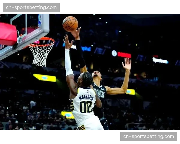 文班亚马全能防守：单场4抢断7盖帽创多项纪录